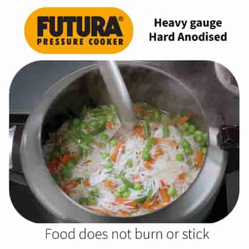 Hawkins Futura Hard Anodised 6L Pressure Cooker