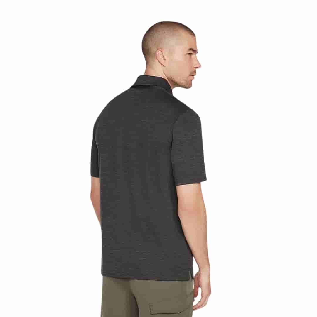 Skechers Men�s Black Polo T-Shirt - Sleek and Casual