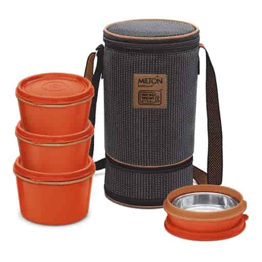 Milton Flexi Microwavable Containers + 1 Stell Spoon