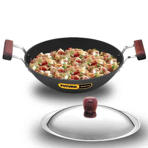 Hawkins Flat Bottom Deep Fry Pan 2.5 Litre with Lid
