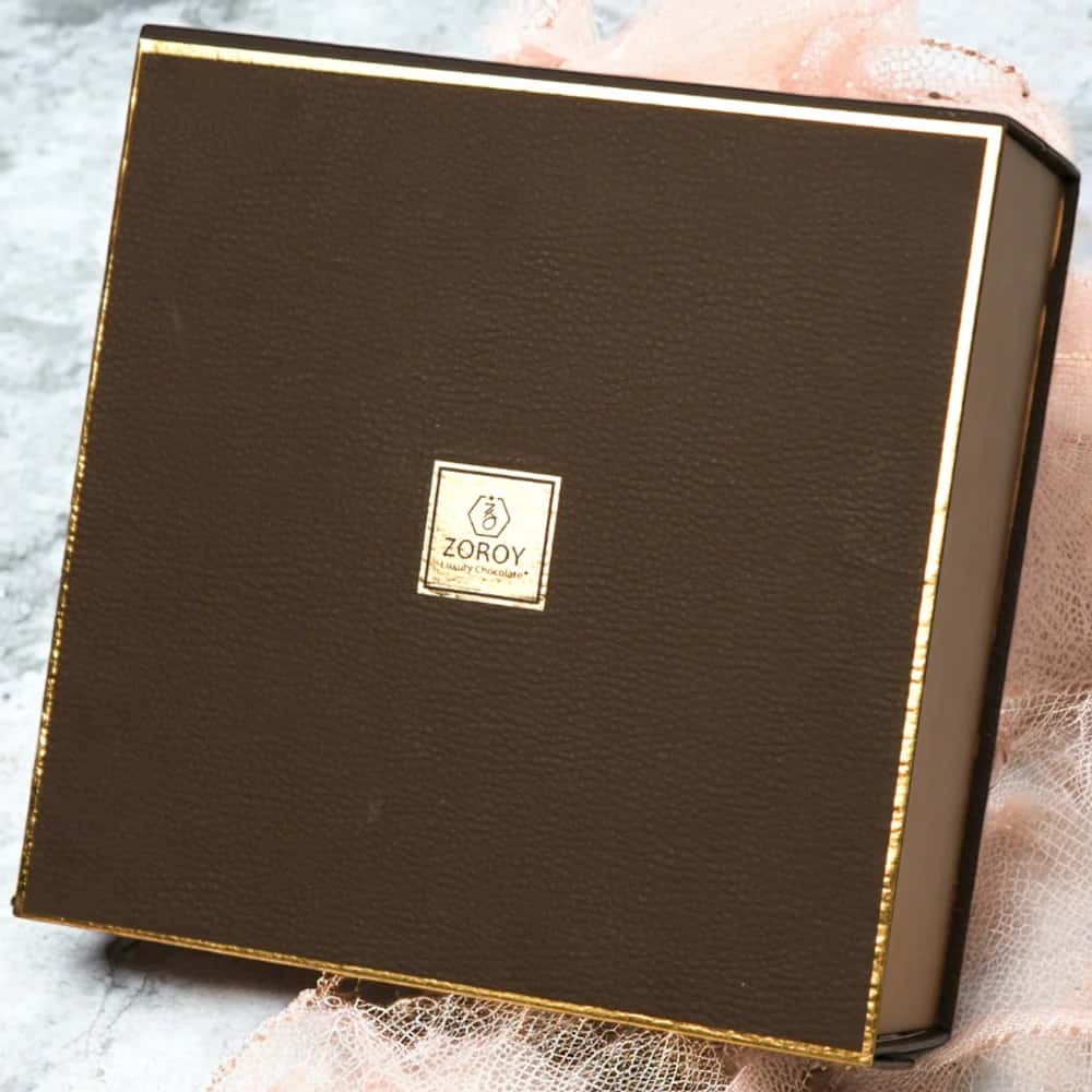 Zoroy Elegant Treats Hamper - Stylish Box  Arabica Coffee 75G, 2 Snack Packs, Berries And Dry Fruits 325G