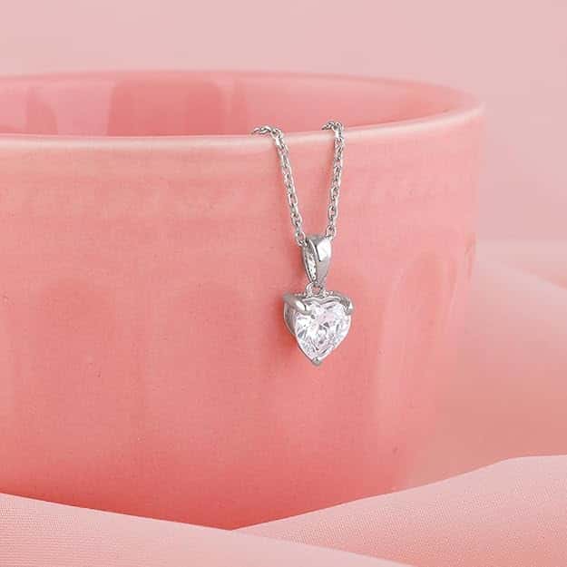 Anushka Sharma Silver Solitaire Heart Pendant with Link Chain