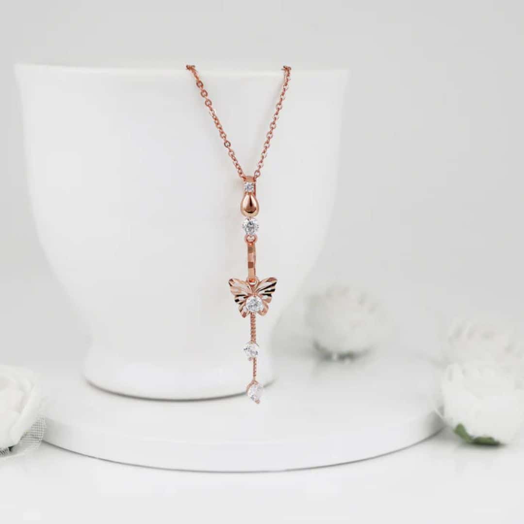 Rose Gold Charming Butterfly Pendant with Link Chain