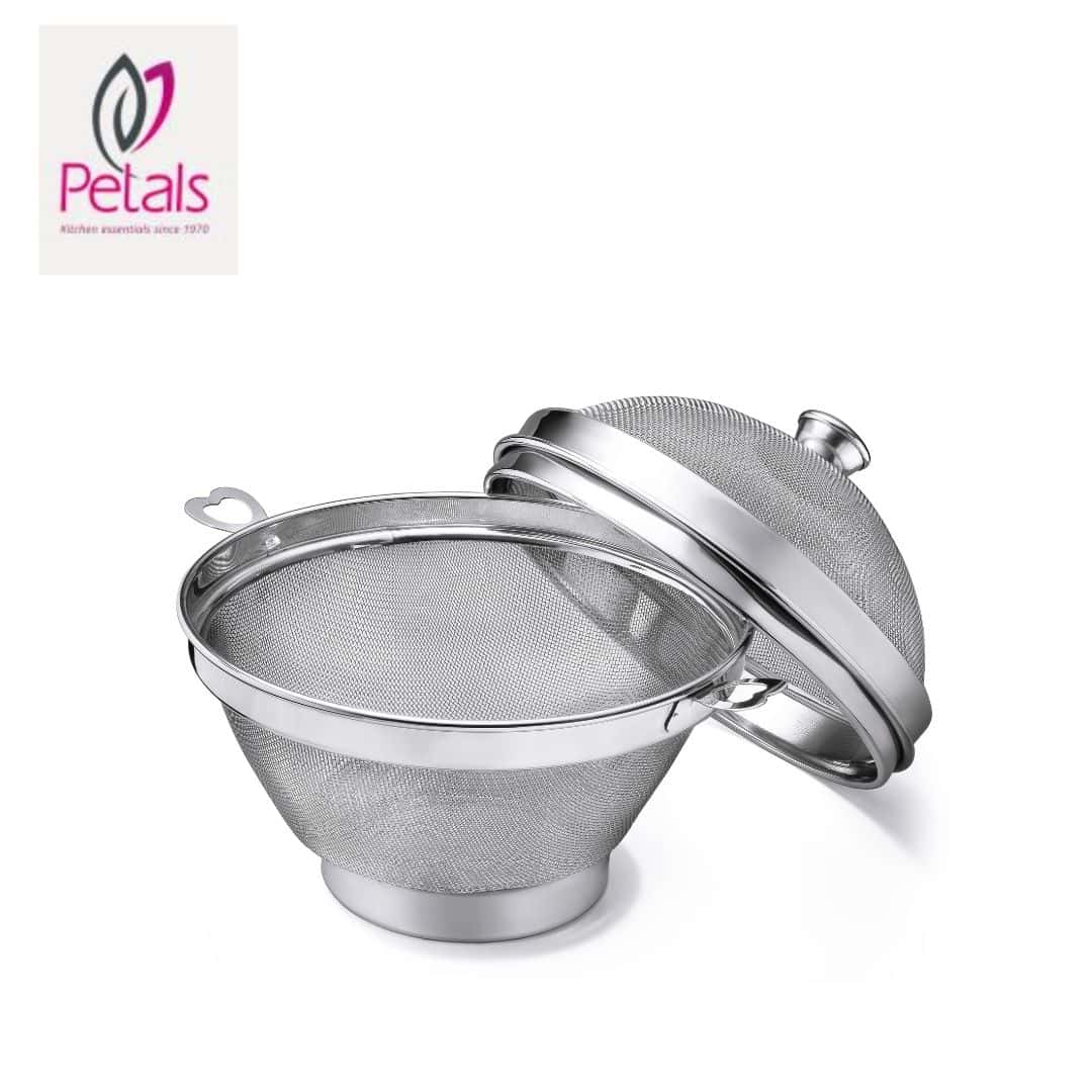Petals Round Basket With Lid No.9 in bulk from India — Ant Mascot