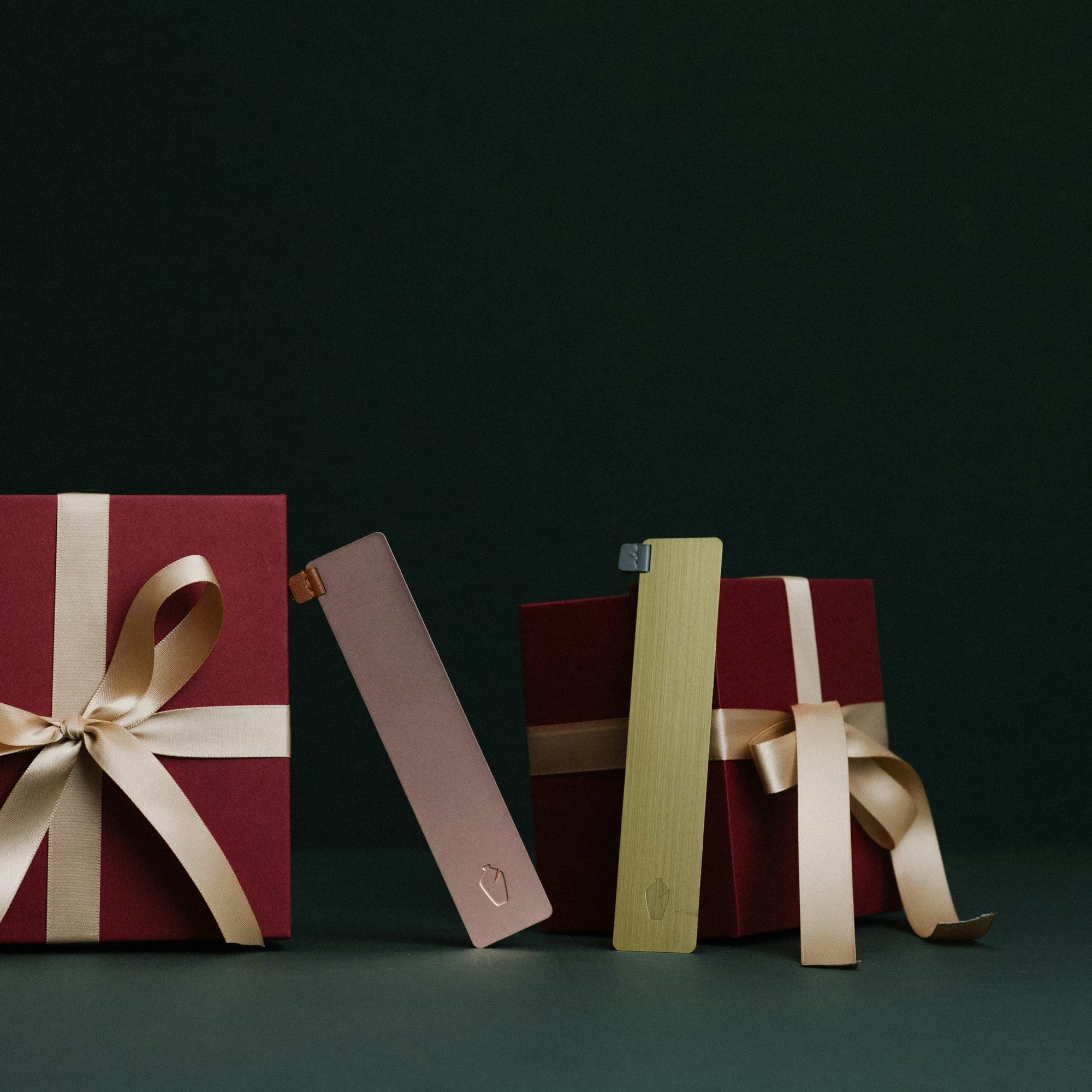 Sourcing Brilliance: How to Choose the Perfect Corporate Gifts Supplier at Ant Mascot