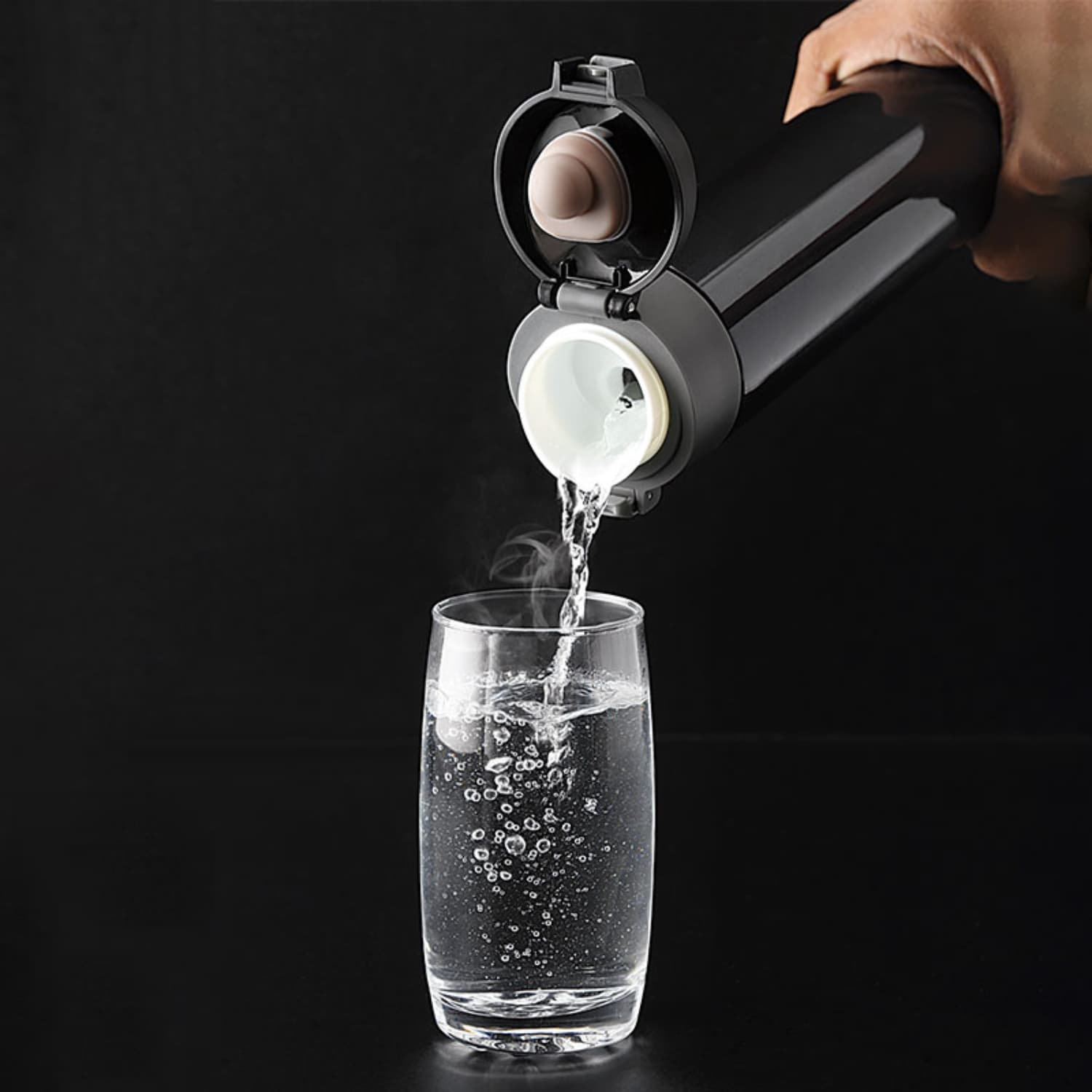 Behome Beatle Vaccum Bottle Capacity 600Ml Black