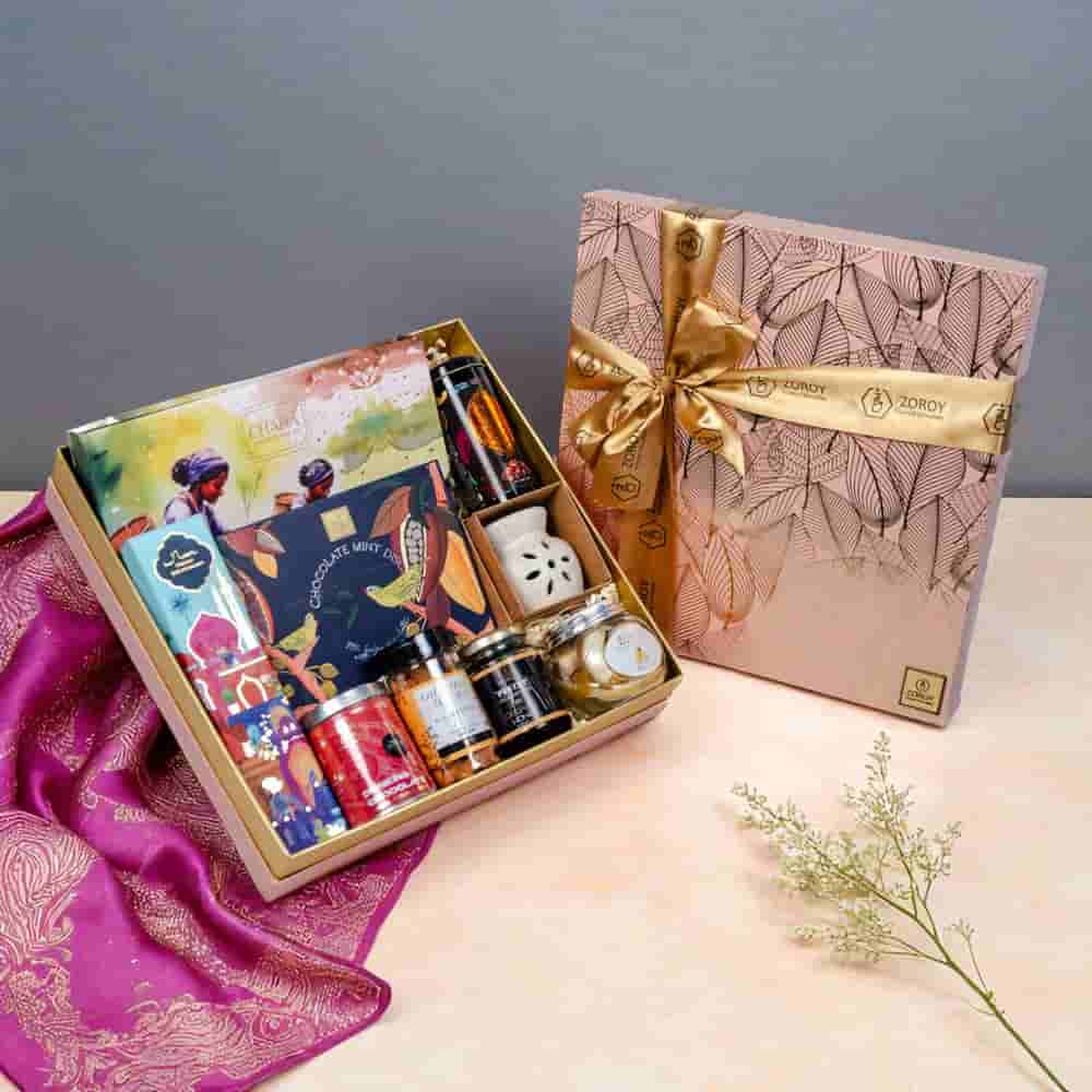 Zoroy Elegance Luxury Hamper � Gourmet Chocolates, Baklawa, Cookies, Almonds & Ceramic Diffuser
