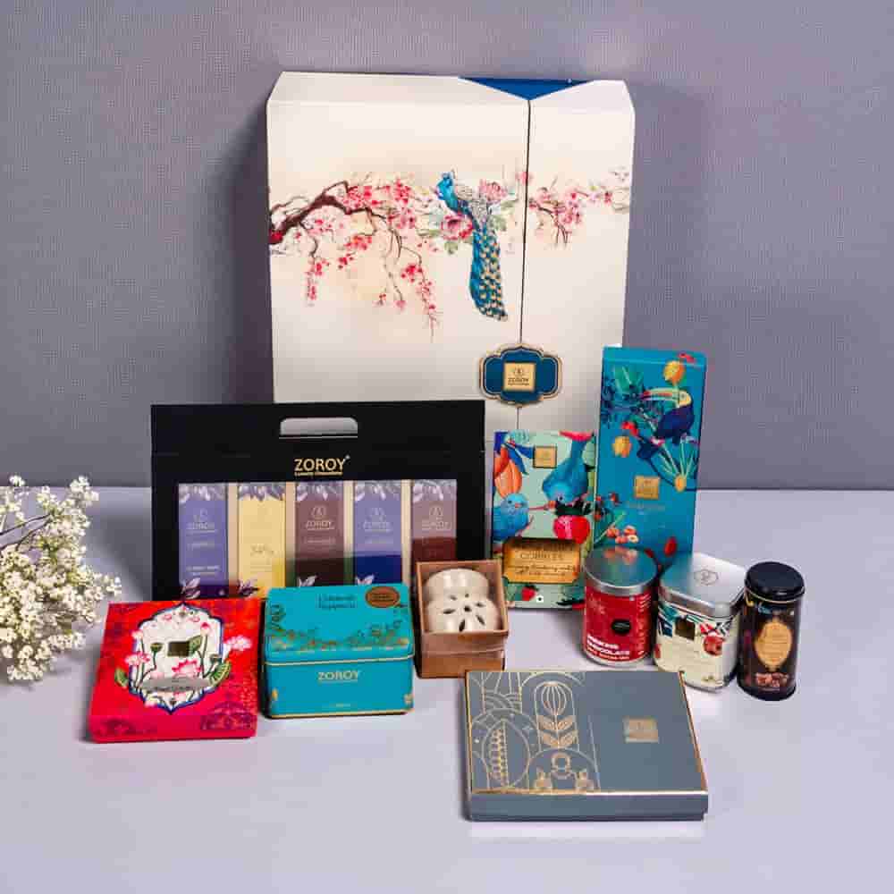 Zoroy Royal Peacock Luxury Hamper � Chocolates, Belgian Bars, Almond Brittle, Cookies & Aroma Diffuser
