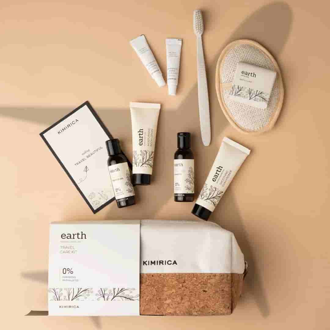 EARTH TRAVEL KIT